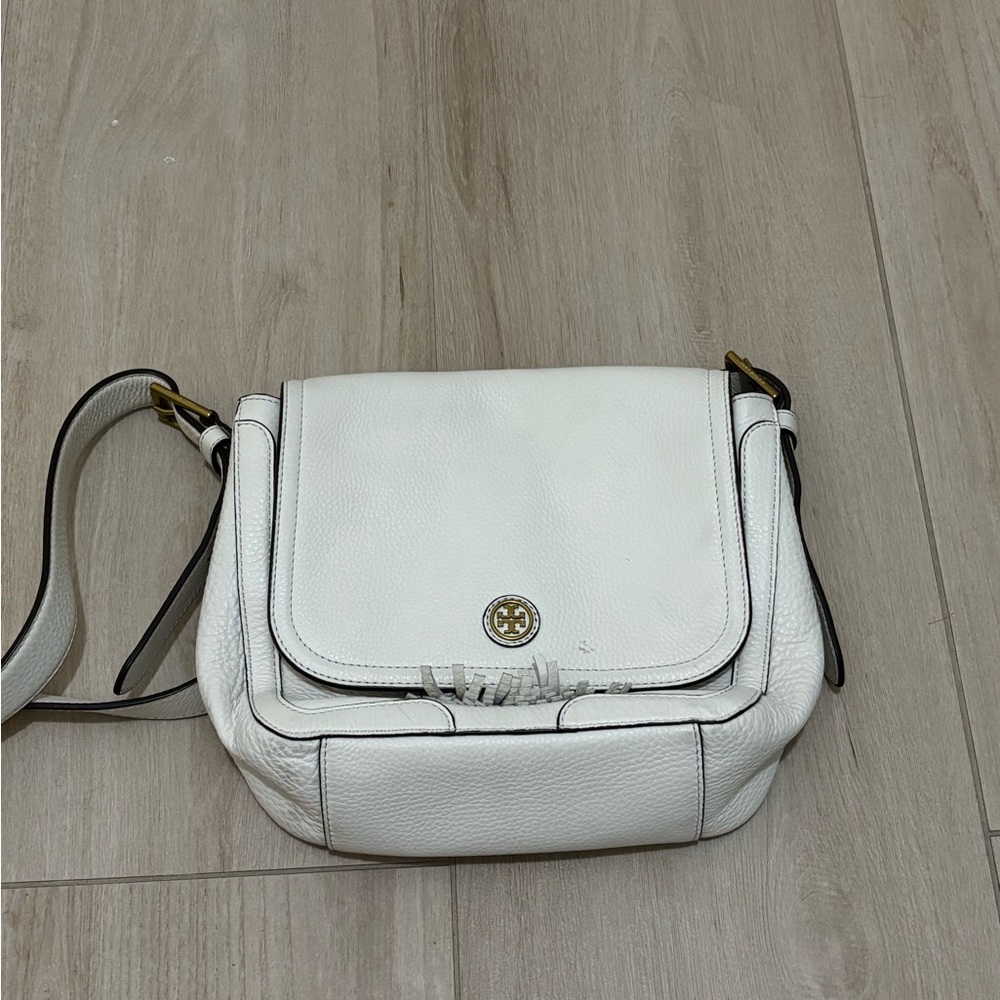 Tory Burch White Pebbled Leather Crossbody with Gold Logo